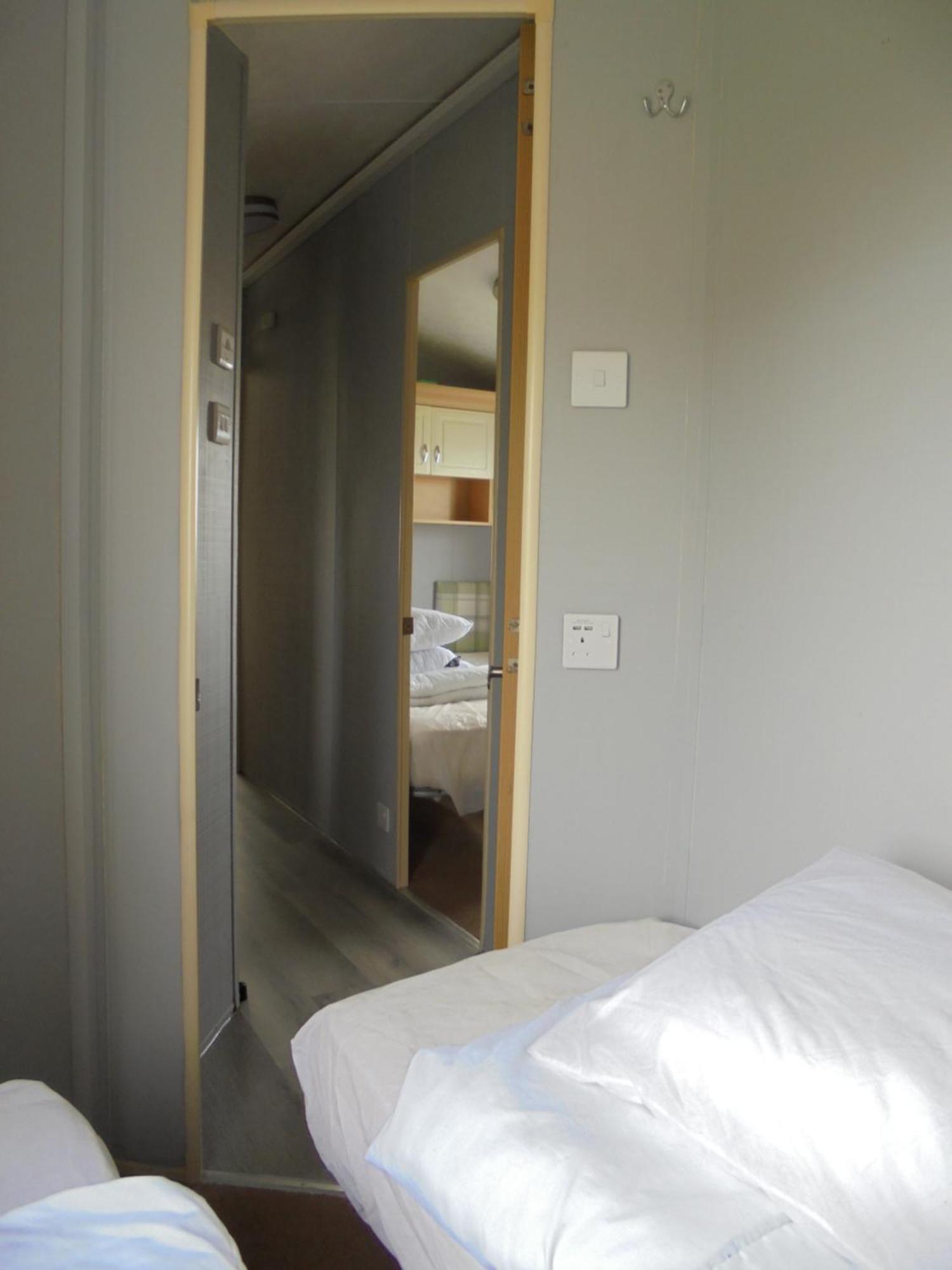 8 Berth On The Chase Hotel Ingoldmells Buitenkant foto